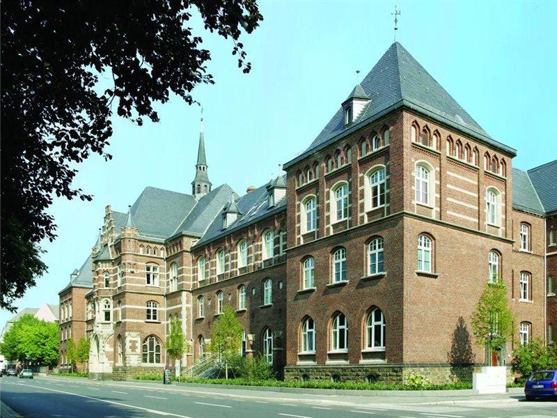 Отель Collegium Leoninum Бонн Экстерьер фото
